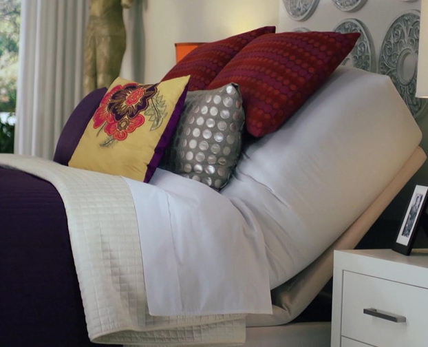 Adjustable base with latex mattress